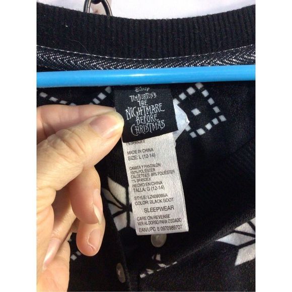 Vintage Disney Sleep Top Nightmare Before Christmas Size L Junior Women’s - Picture 10 of 13